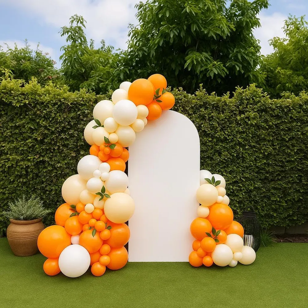 Citrus Orange: balloon arch, photo 1