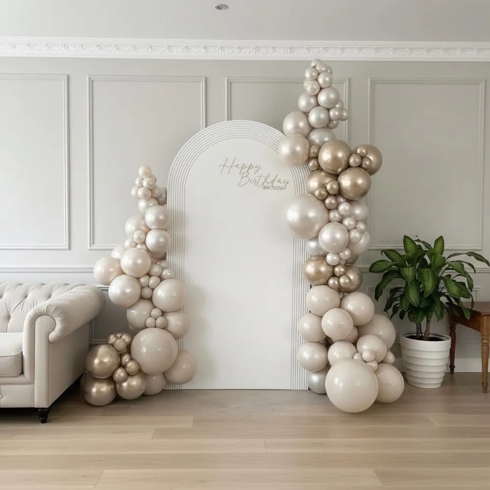 Pearl & Champagne: balloon arch, photo 1